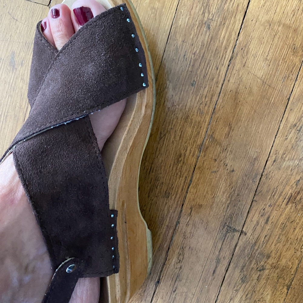 Troentrop suede cross top clogs